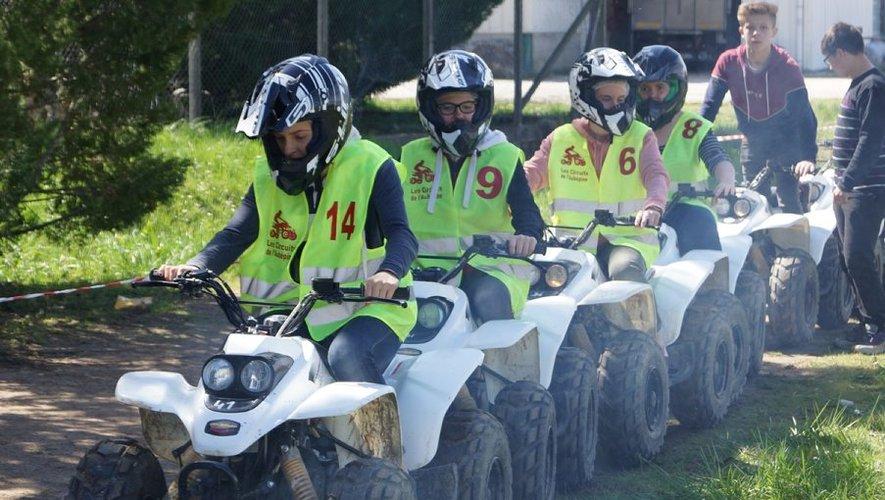 Collegiens en quad